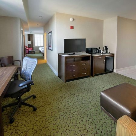 The Hilton Garden Inn Buffalo-Downtown Екстериор снимка
