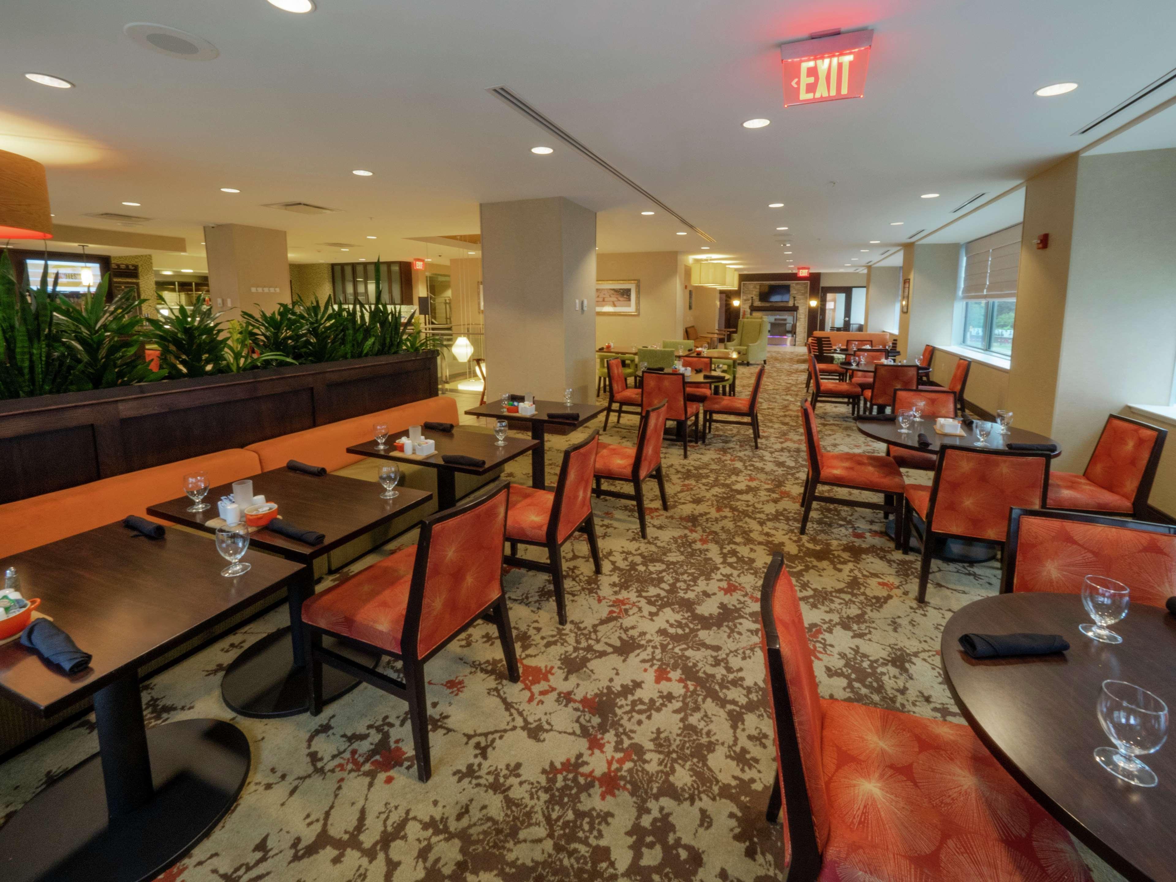 The Hilton Garden Inn Buffalo-Downtown Екстериор снимка