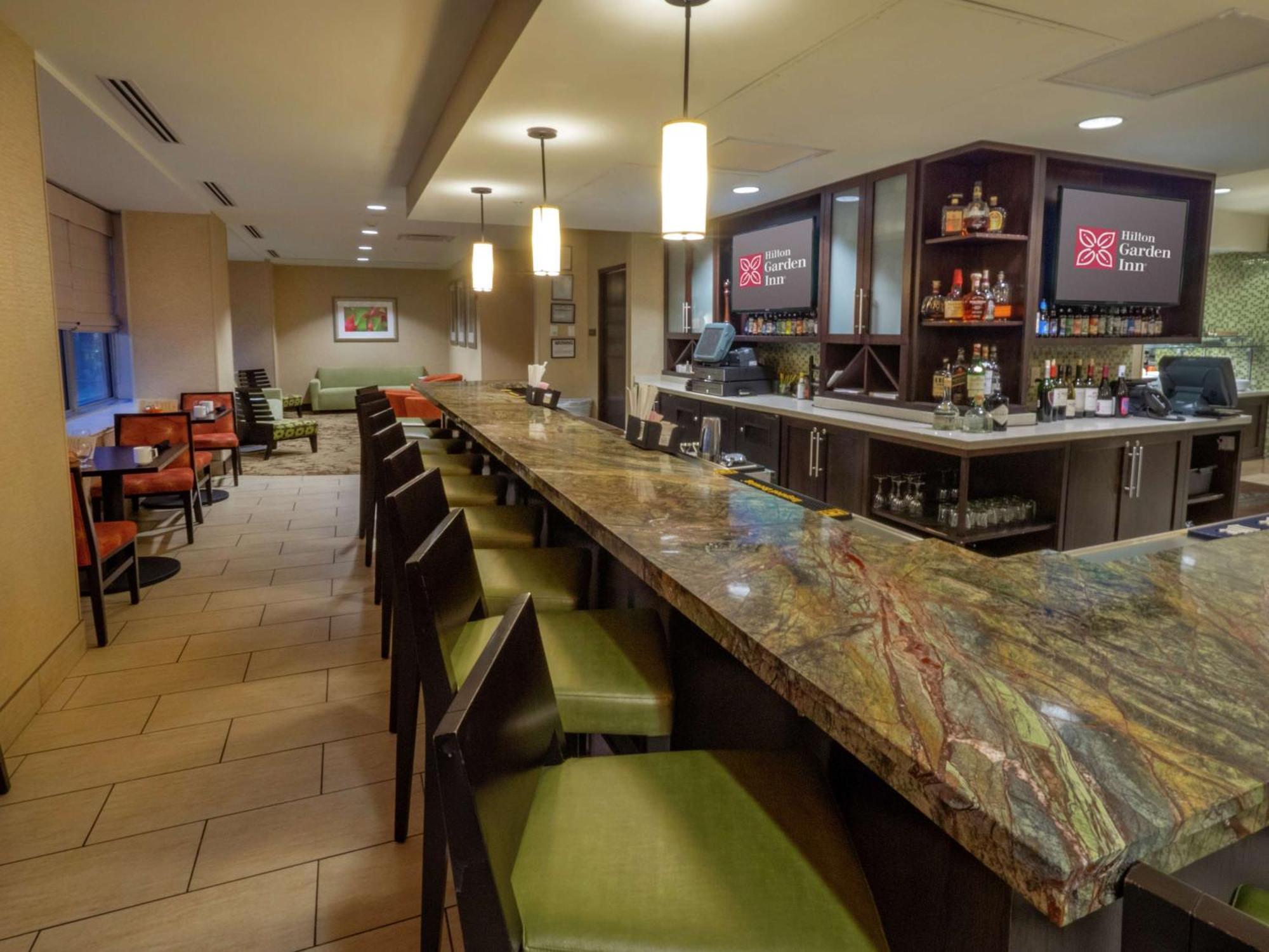 The Hilton Garden Inn Buffalo-Downtown Екстериор снимка