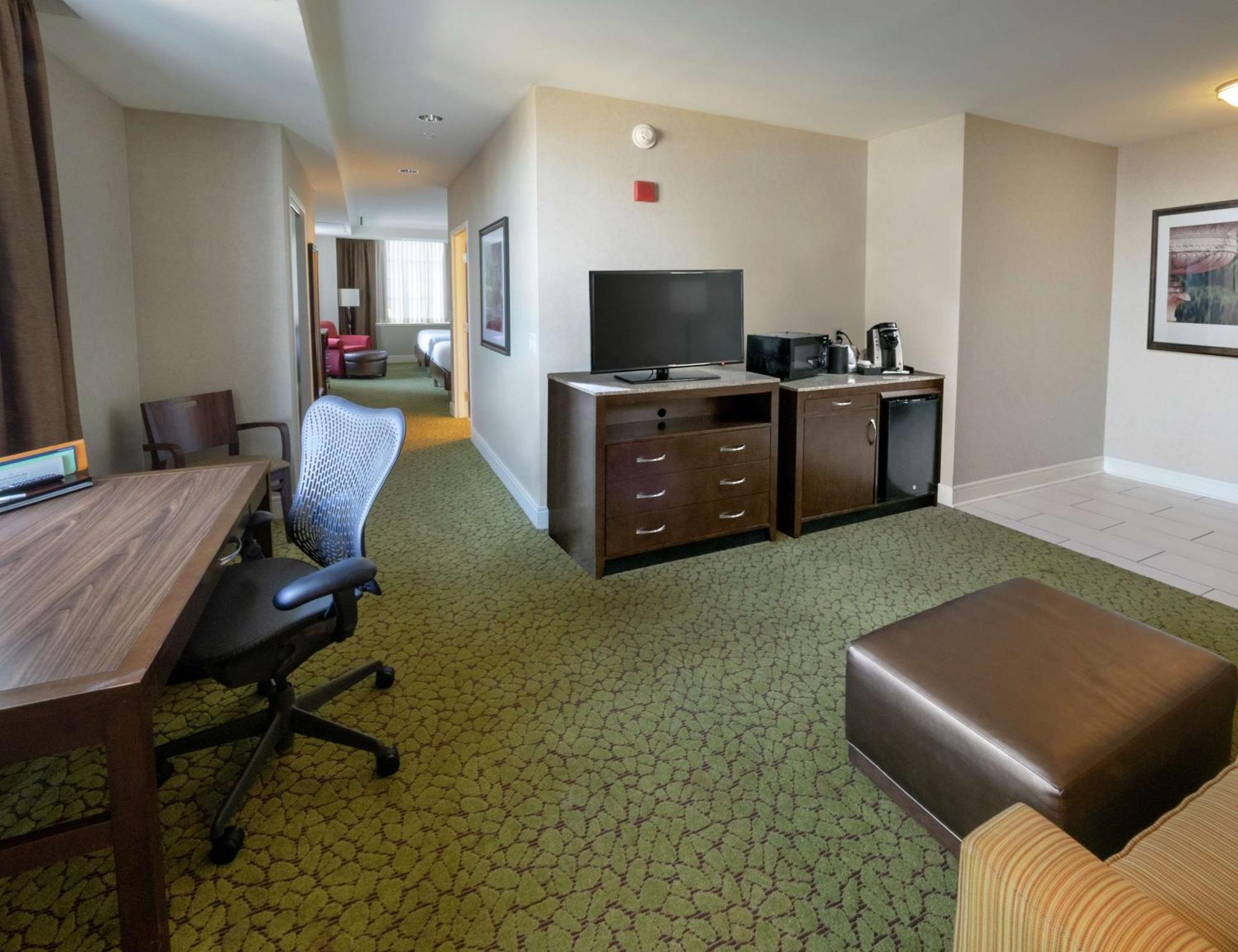 The Hilton Garden Inn Buffalo-Downtown Екстериор снимка