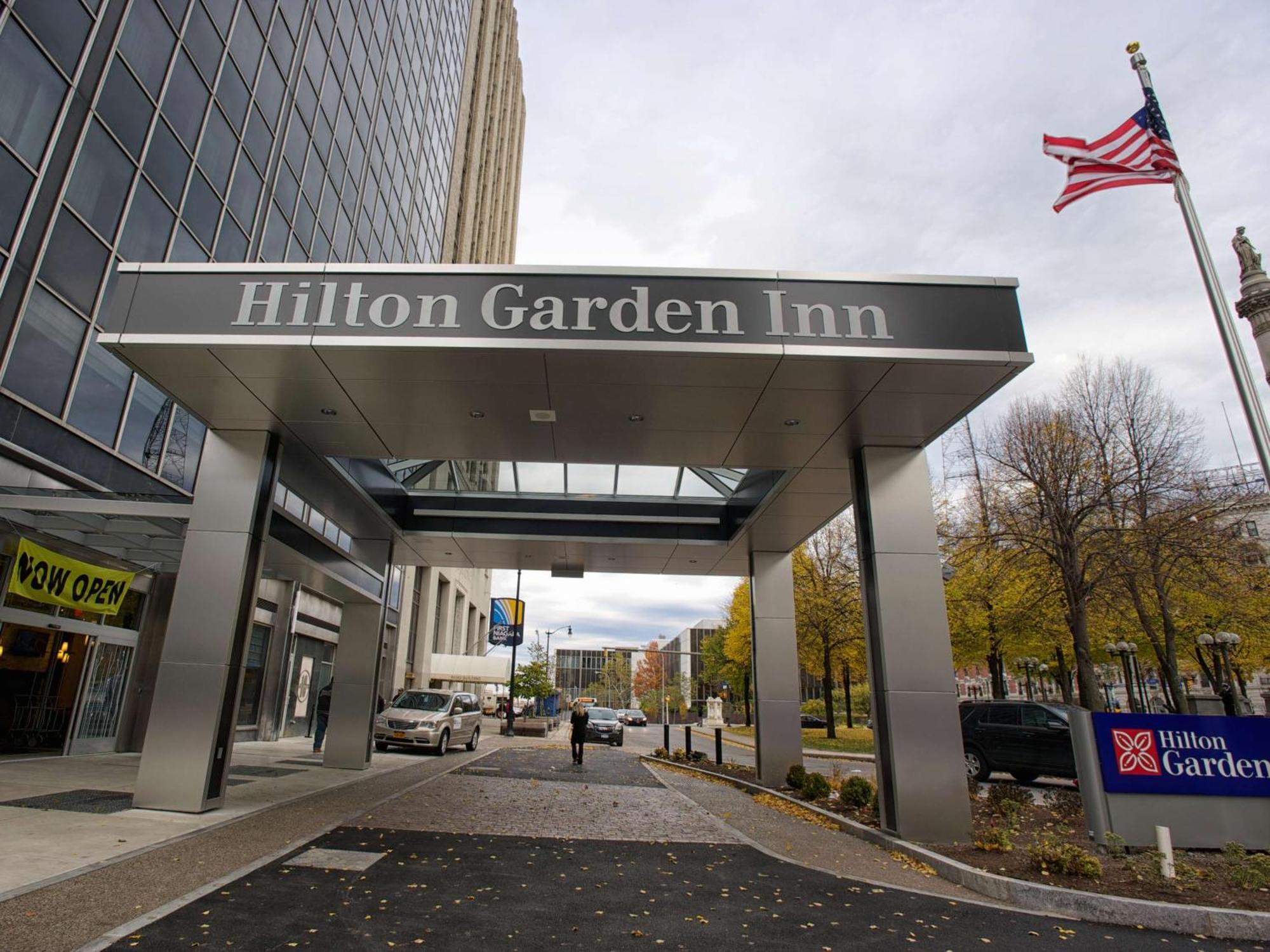 The Hilton Garden Inn Buffalo-Downtown Екстериор снимка
