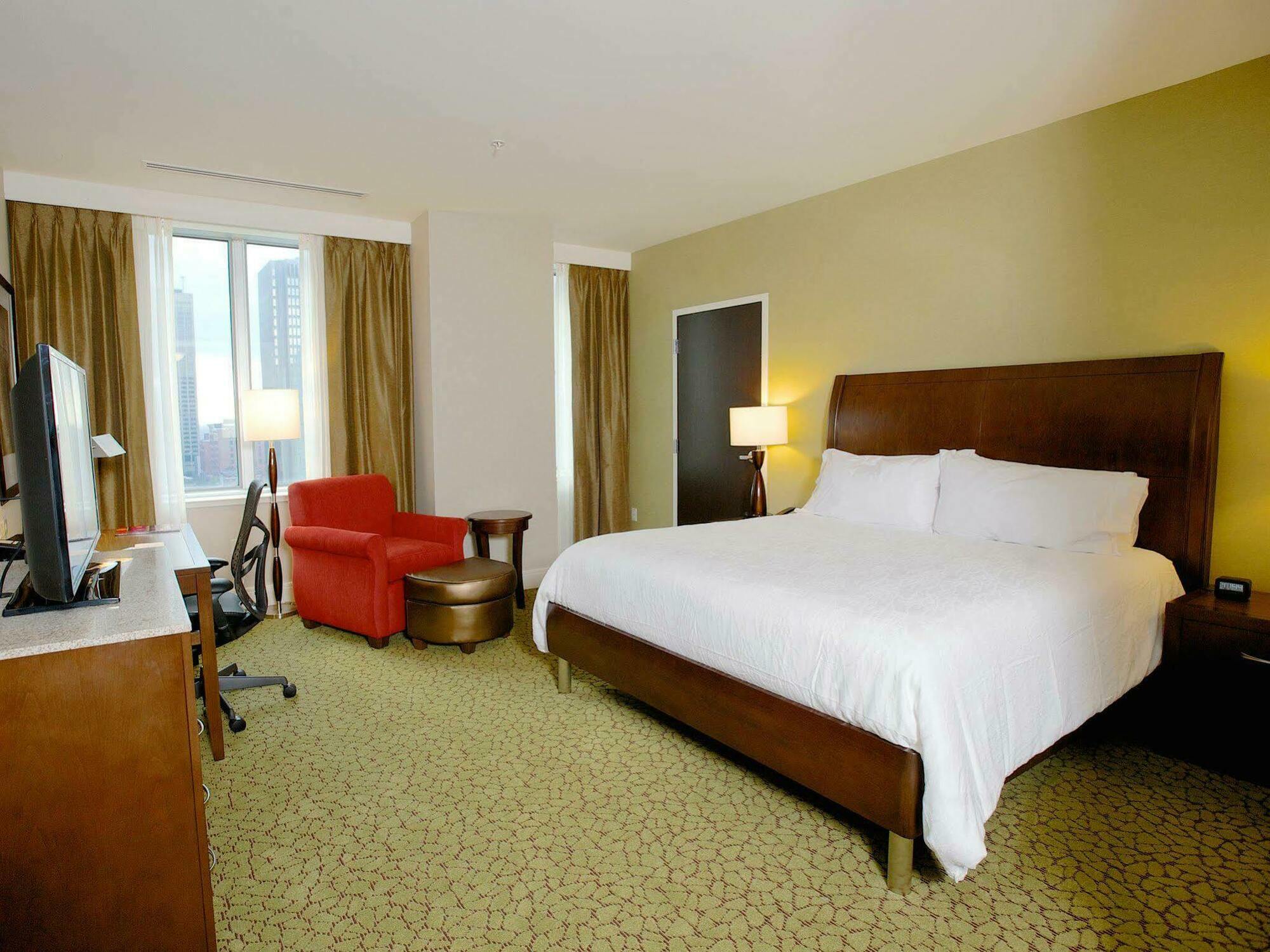 The Hilton Garden Inn Buffalo-Downtown Екстериор снимка